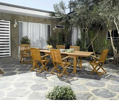 שולחן גינה מעץ במראה כפרי שולחן נפתח 200/300 ס''מ