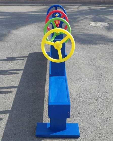 מתקן 4 הגהים לגני ילדים 