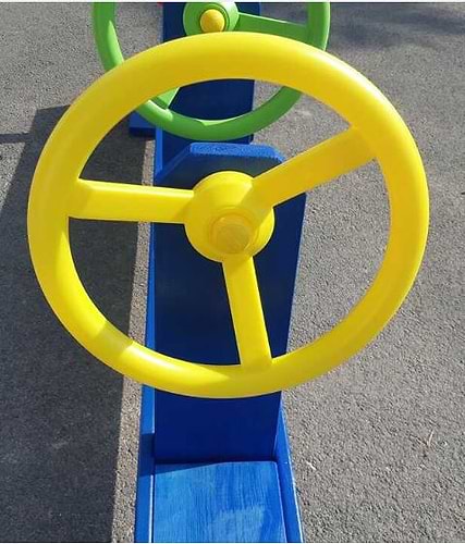מתקן 4 הגהים לגני ילדים 