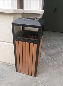 פח מרובע 52L דמוי עץ -גדול מק
