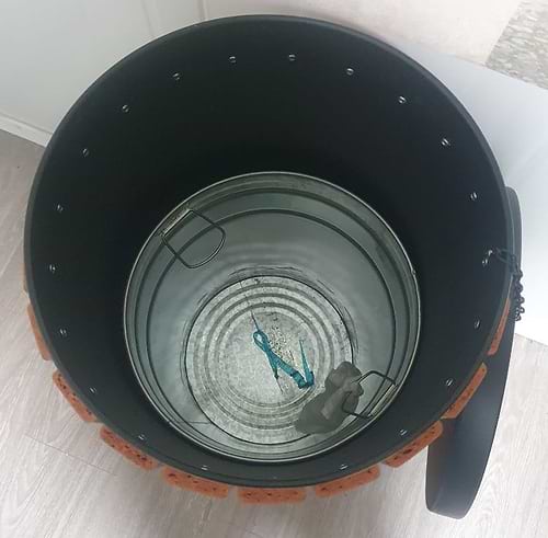 פח אשפה 52L עגול עשוי מתכת ופולימר דמוי עץ 
