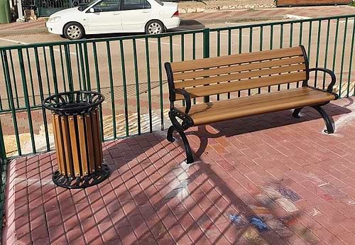 ספסל גינה אלומיניום דגם ליאם, צבע עץ