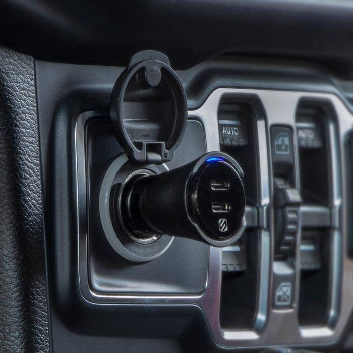 Car Charger dual port power delivery car charger in socket