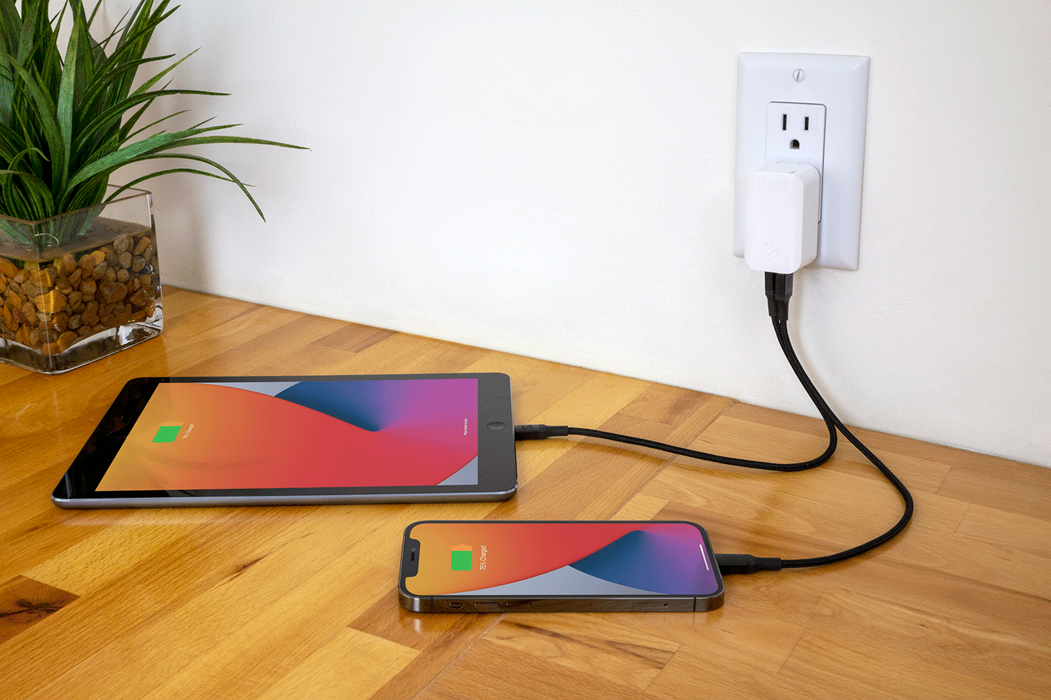 iphone and ipad charging via Scosche dual port wall charger