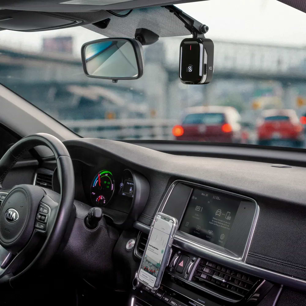 car mount Scosche camera mounted to car windshield