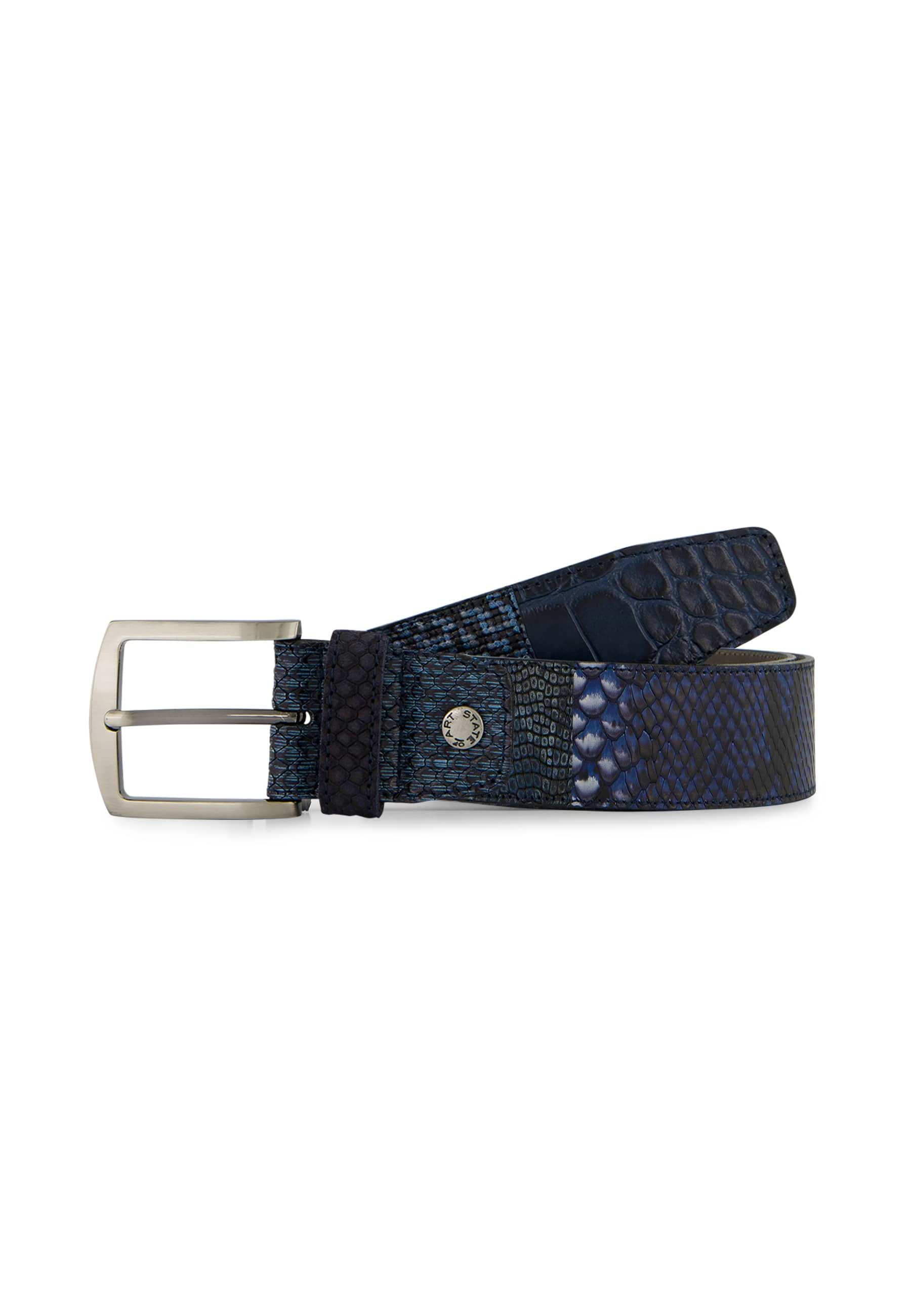 Belt with a tough nickel-free buckle