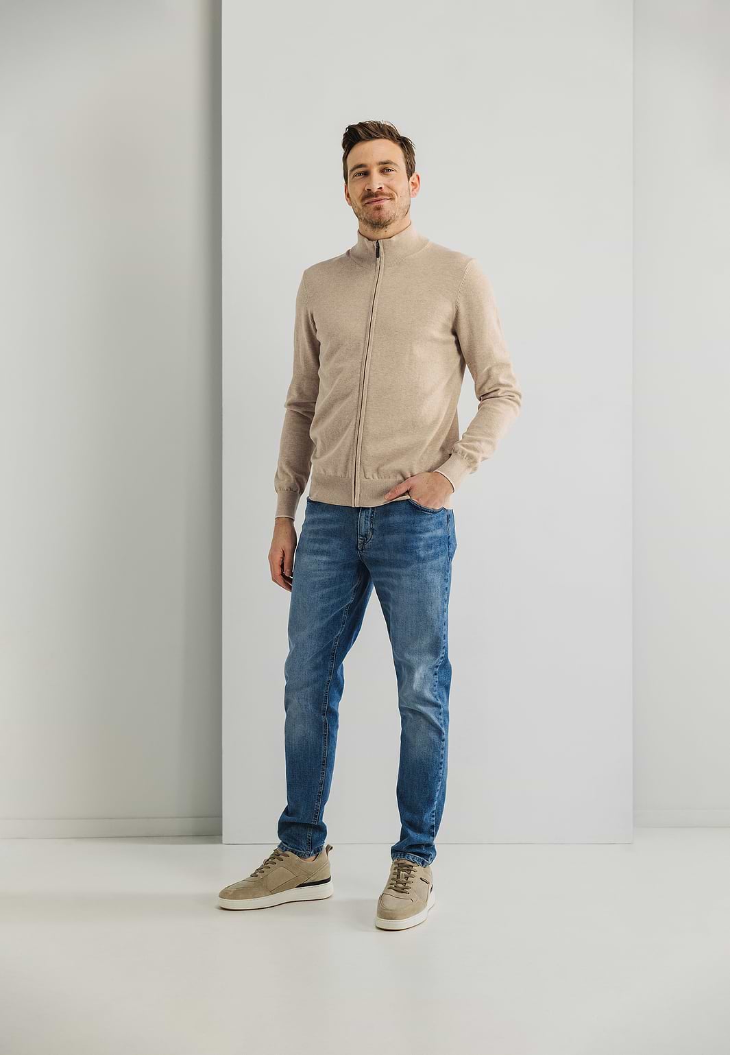 Basis-vest-met-ritssluiting