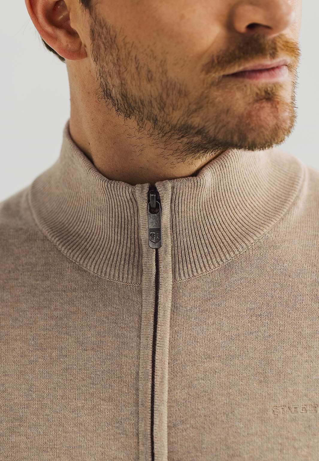 Basis-vest-met-ritssluiting