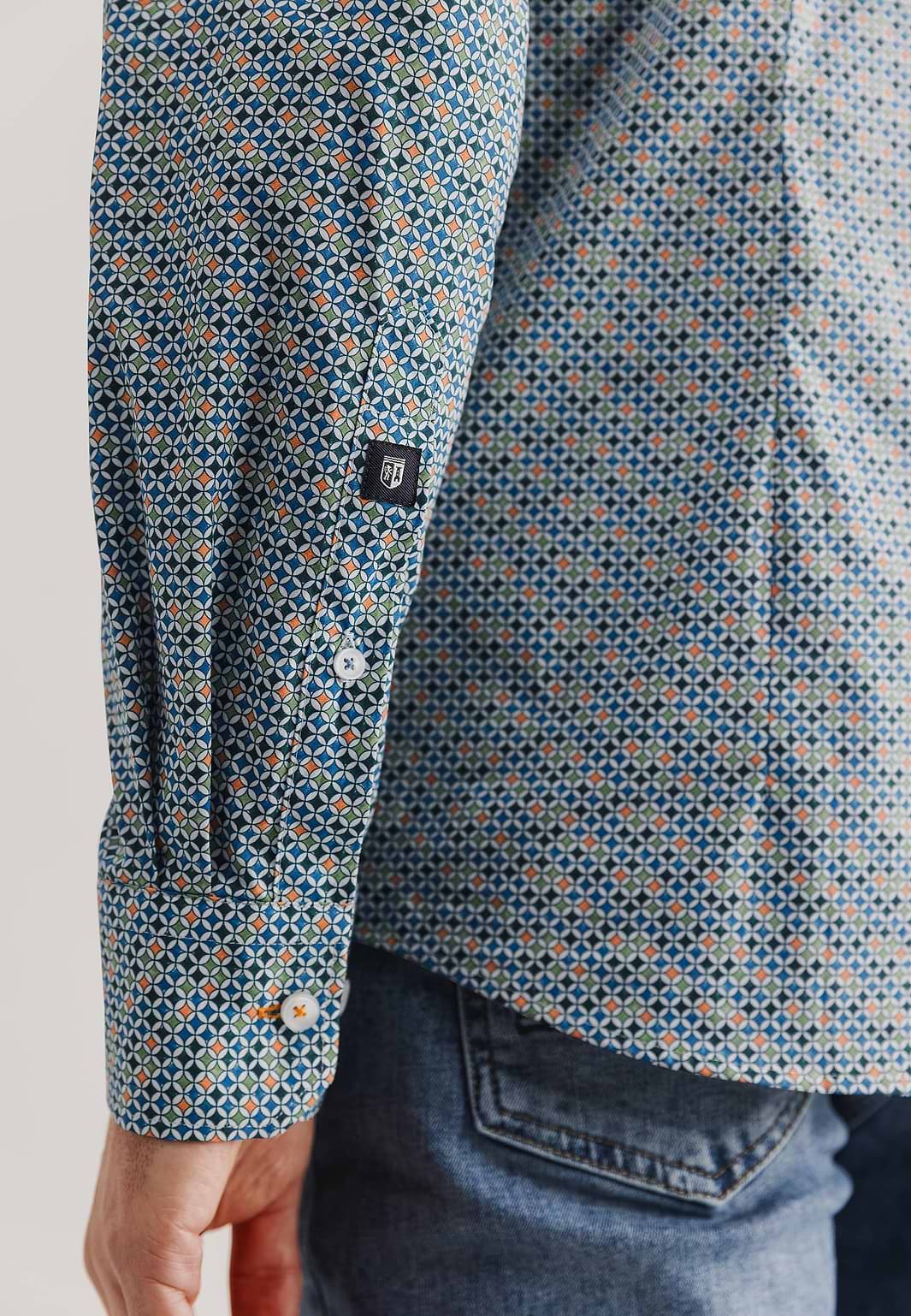 Chemise-à-imprimé-géométrique