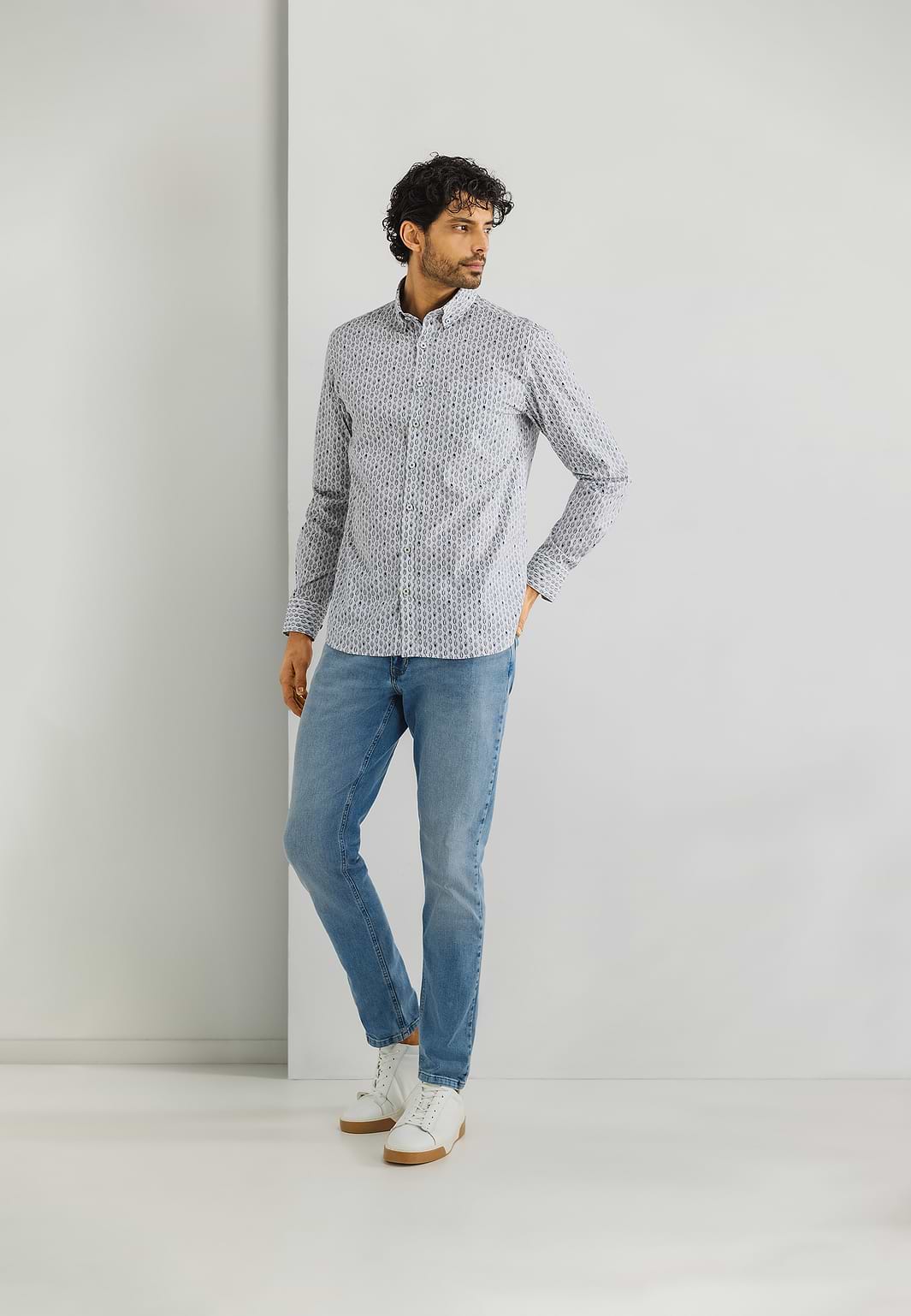 Poplin-overhemd-met-button-down