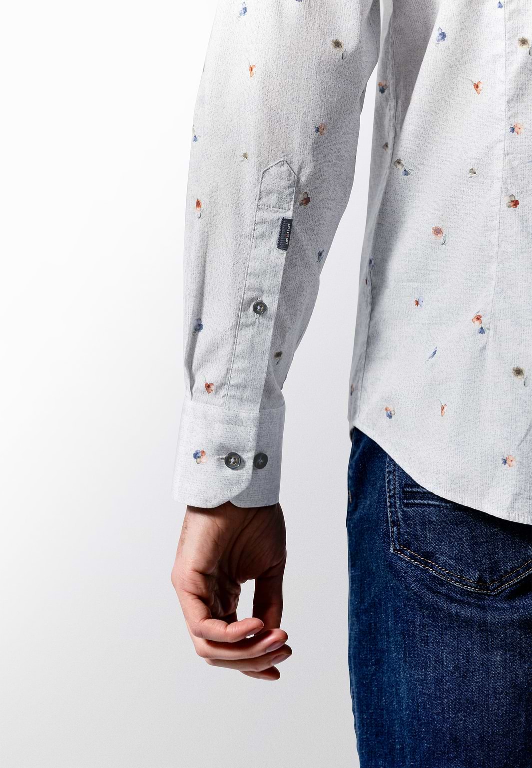 Button-down-overhemd-met-bloemenprint