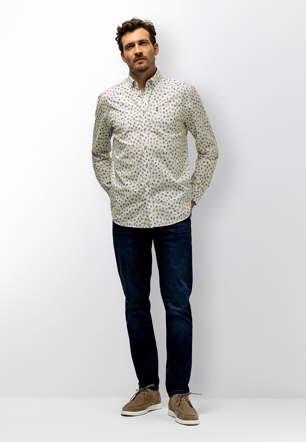 Poplin-overhemd-met-kleurrijke-all-over-print