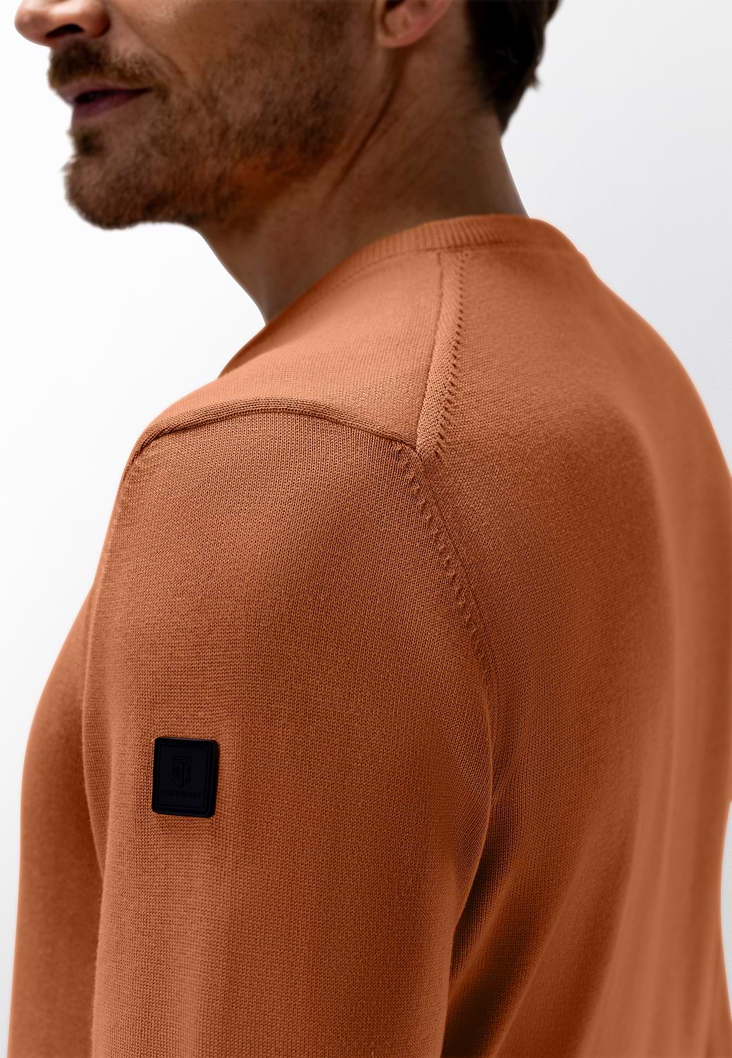 Fijngebreide-trui-van-katoen-modal