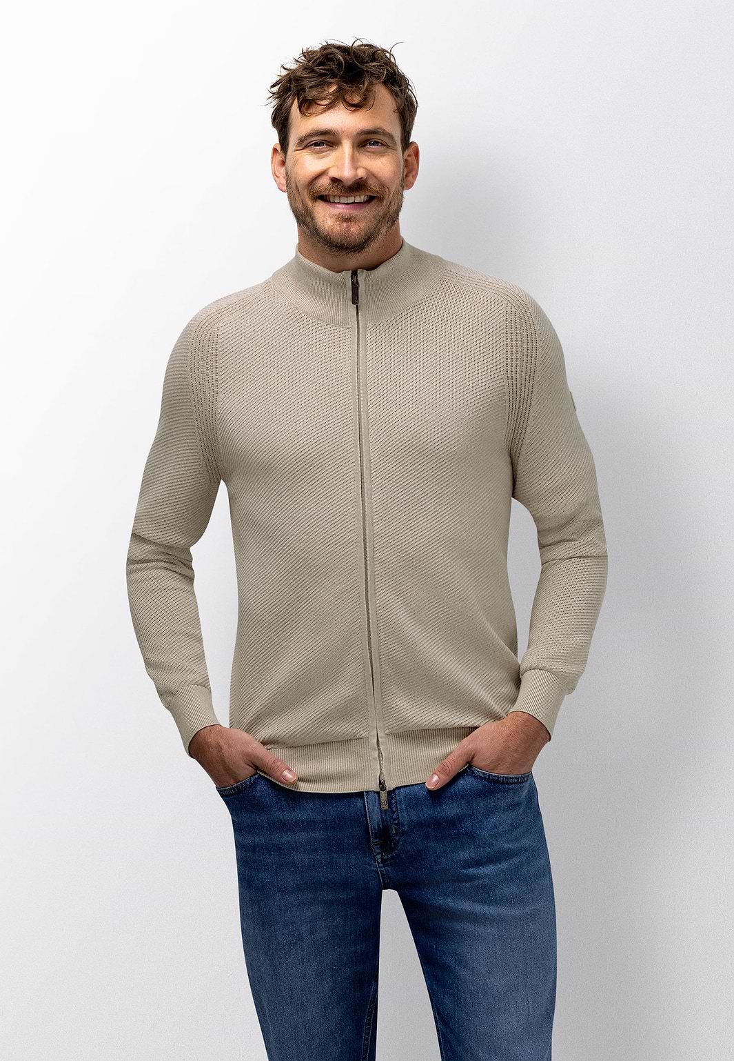 Gemêleerd-vest-met-structuurdessin