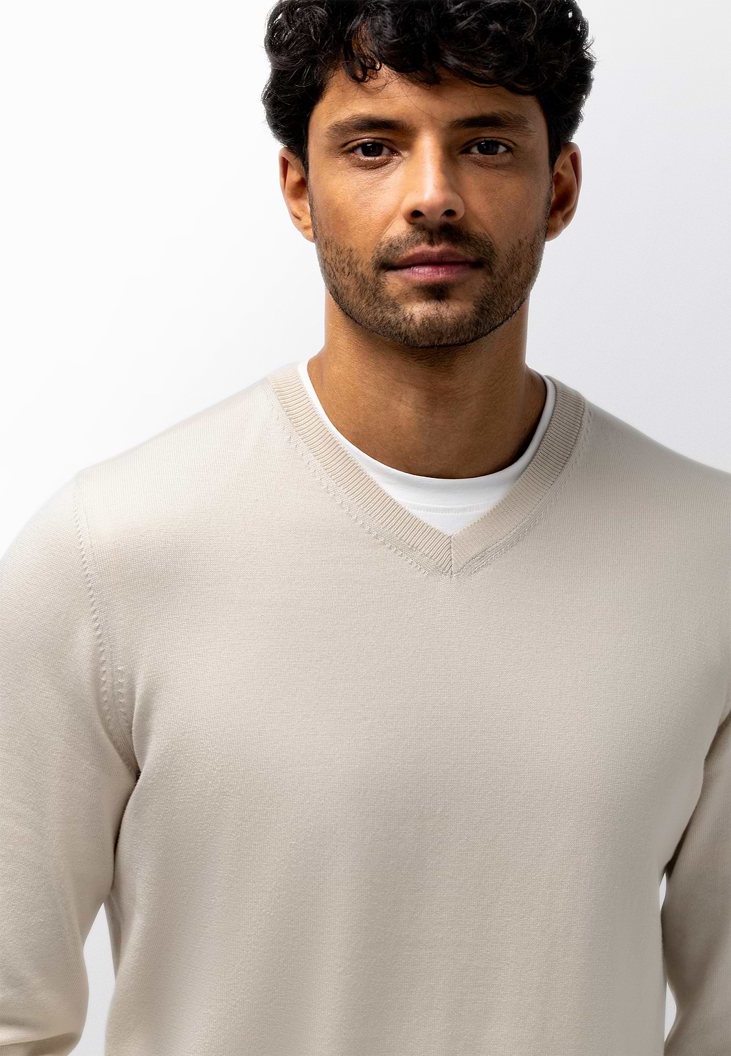 Fijngebreide-V-hals-trui