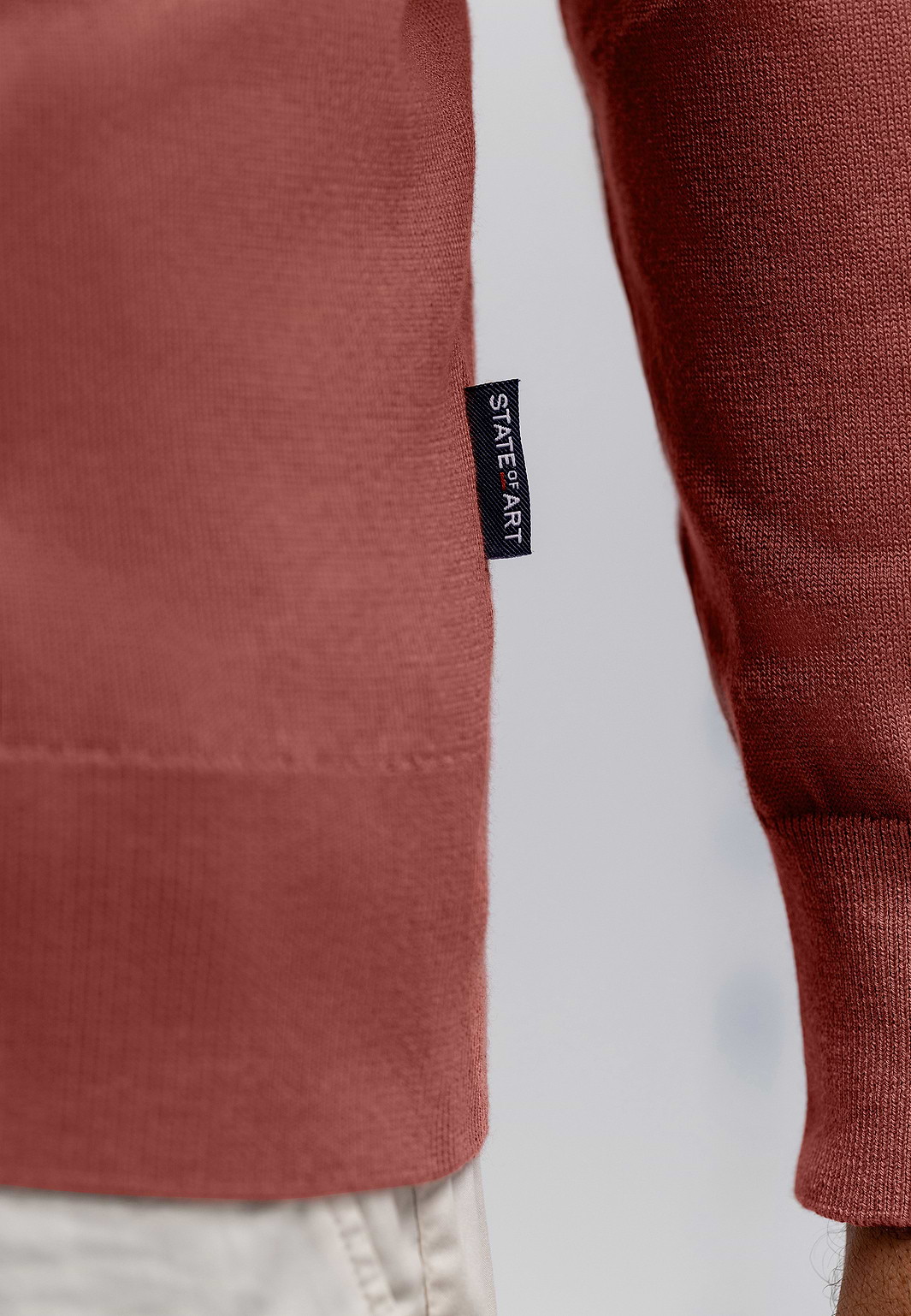 Fijngebreide-V-hals-trui