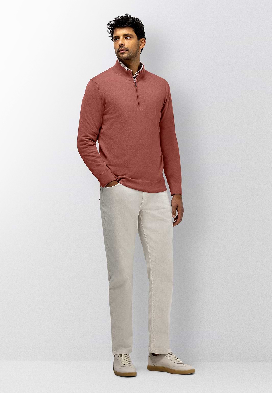 Fijngebreide-trui-met-halve-rits