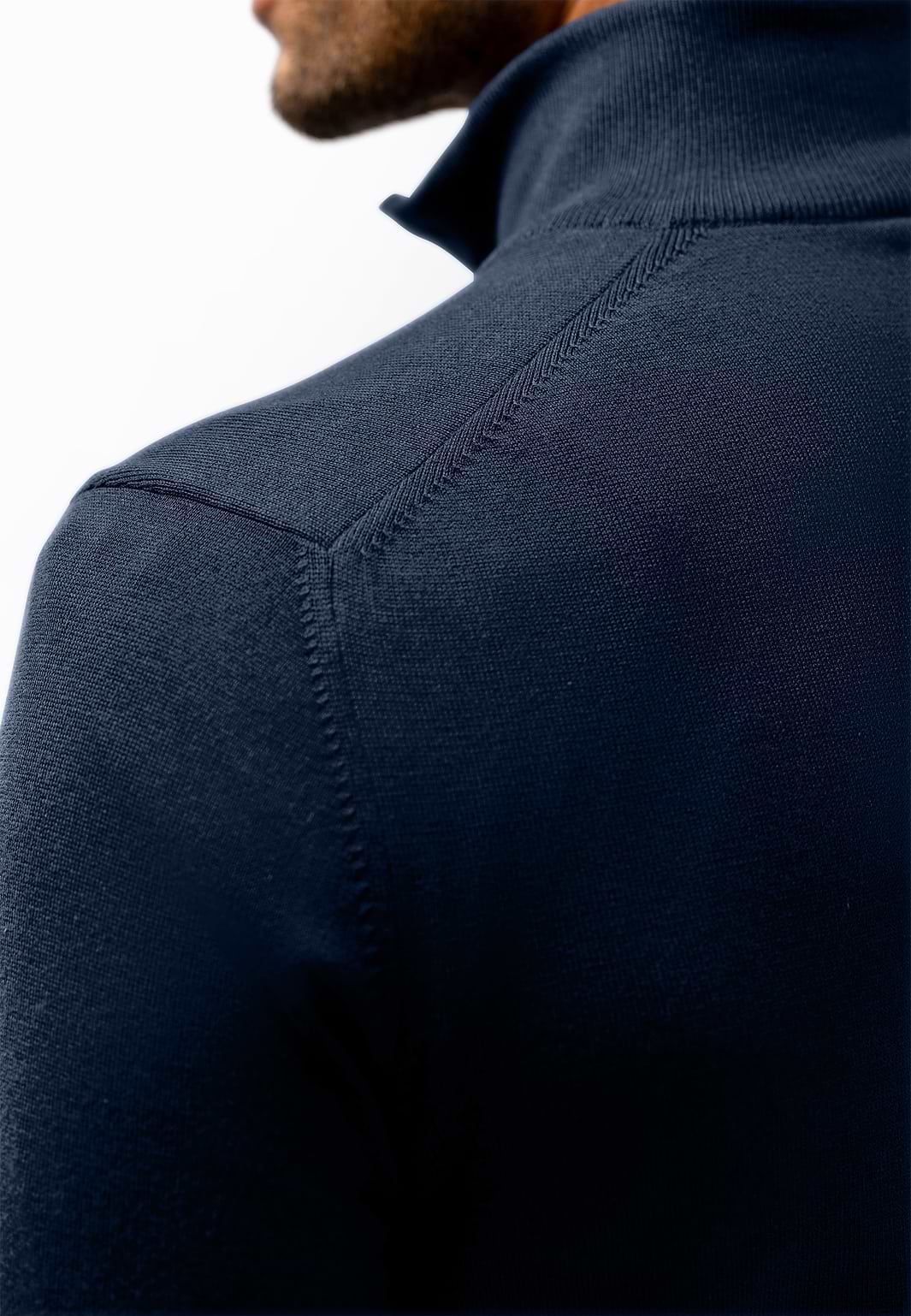 Fijngebreide-trui-met-halve-rits