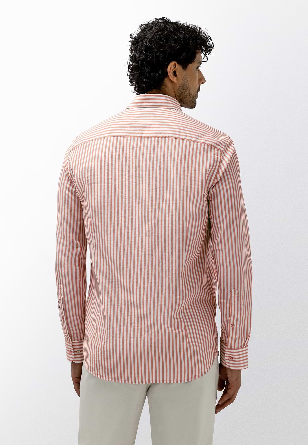 Gestreept-overhemd-van-biologisch-katoen