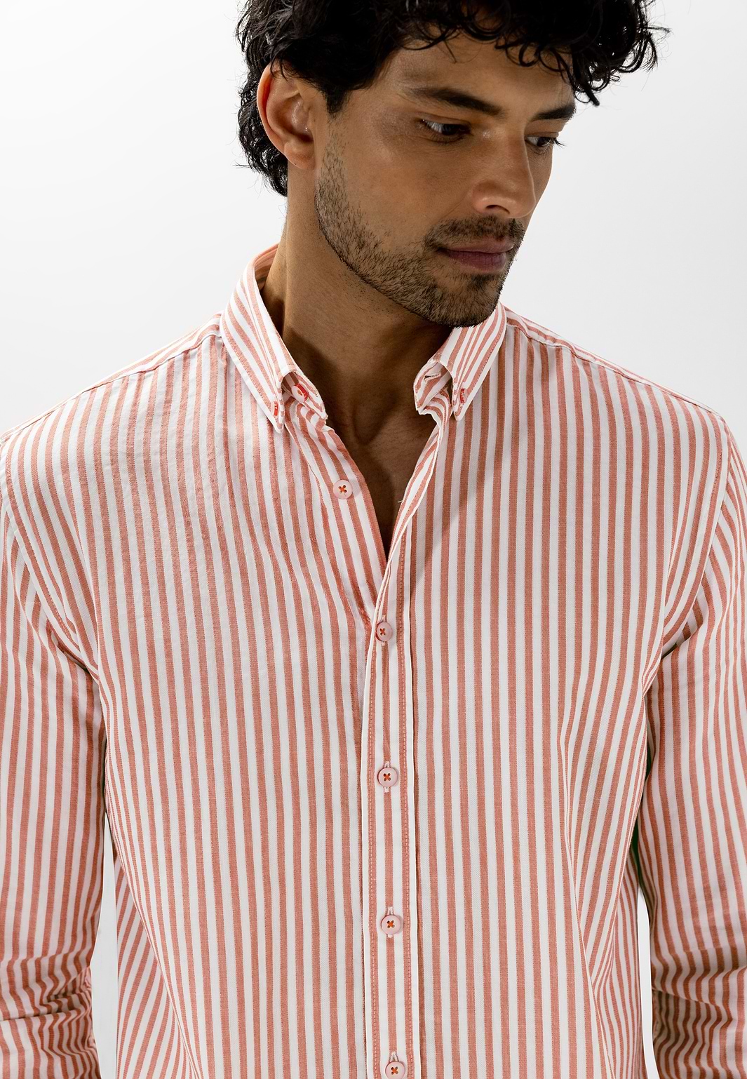 Gestreept-overhemd-van-biologisch-katoen