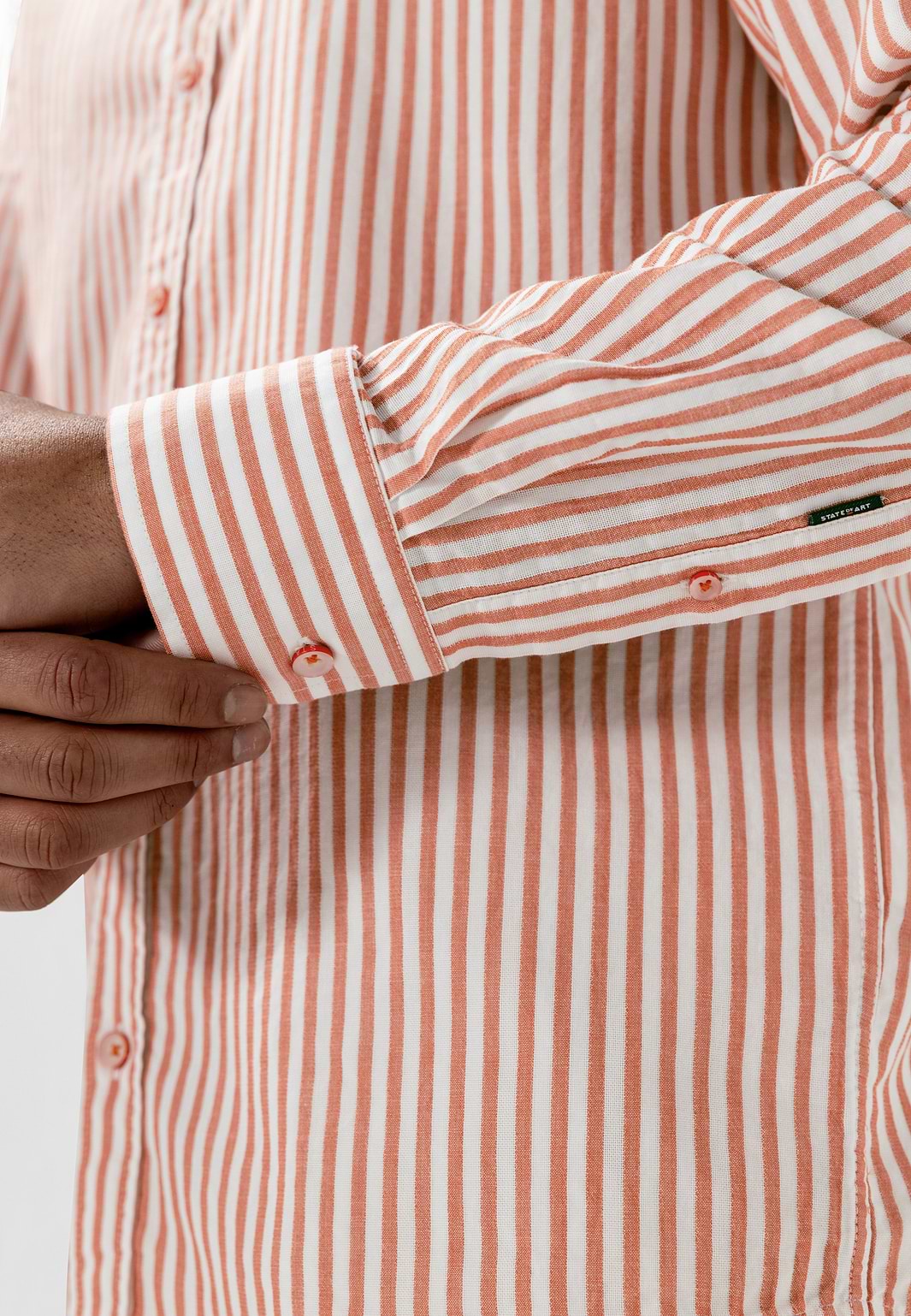 Gestreept-overhemd-van-biologisch-katoen