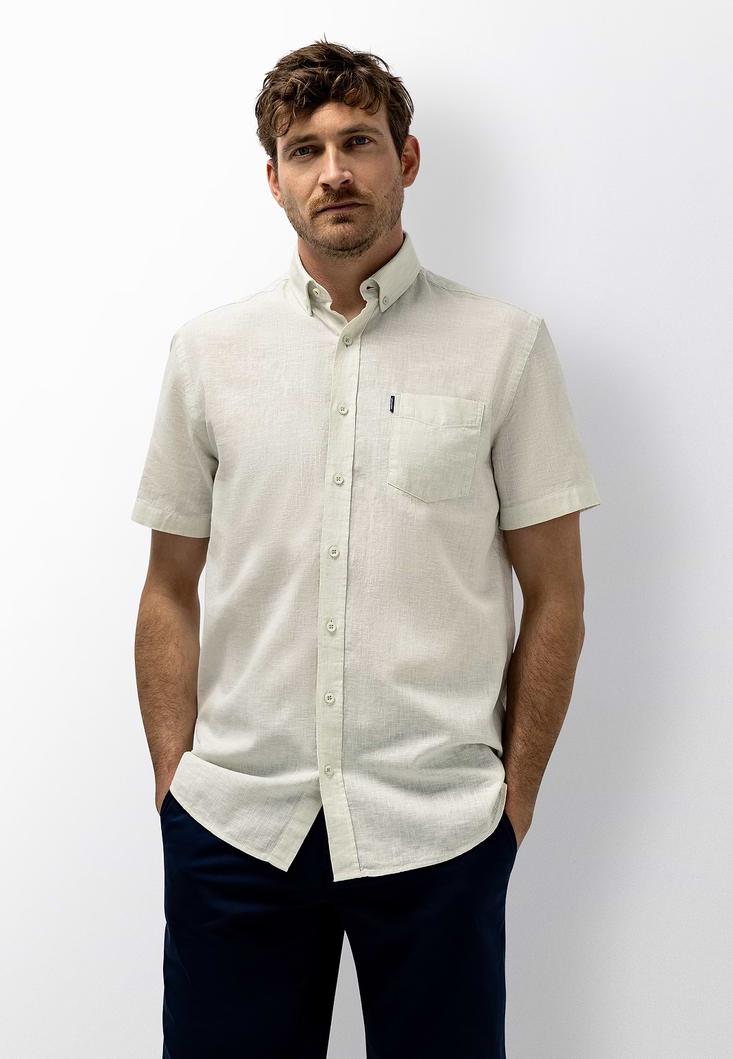 Overhemd-met-korte-mouwen-en-streep