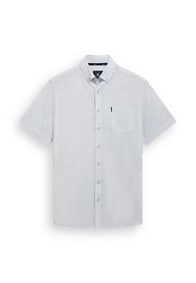 Overhemd-met-korte-mouwen-en-streep