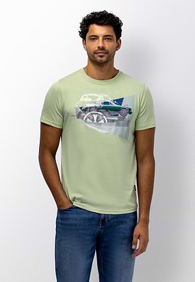 T-shirt-met-grafische-auto-print