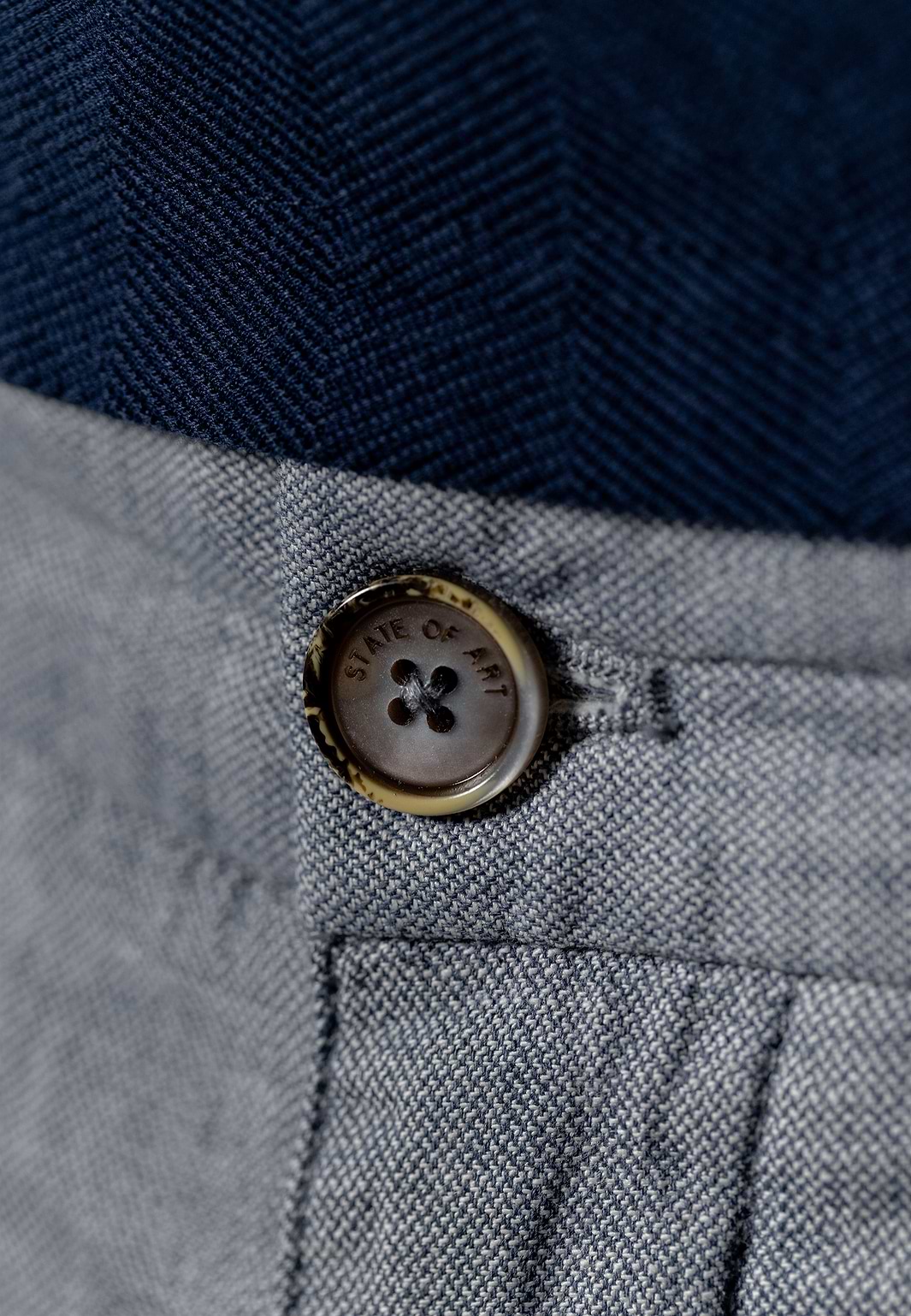 NAVIGATOR-chino-in-stretchstof-met-linnen