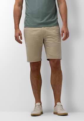 Chinoshort-met-elastische-details