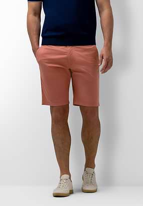 Chinoshort-met-elastische-details