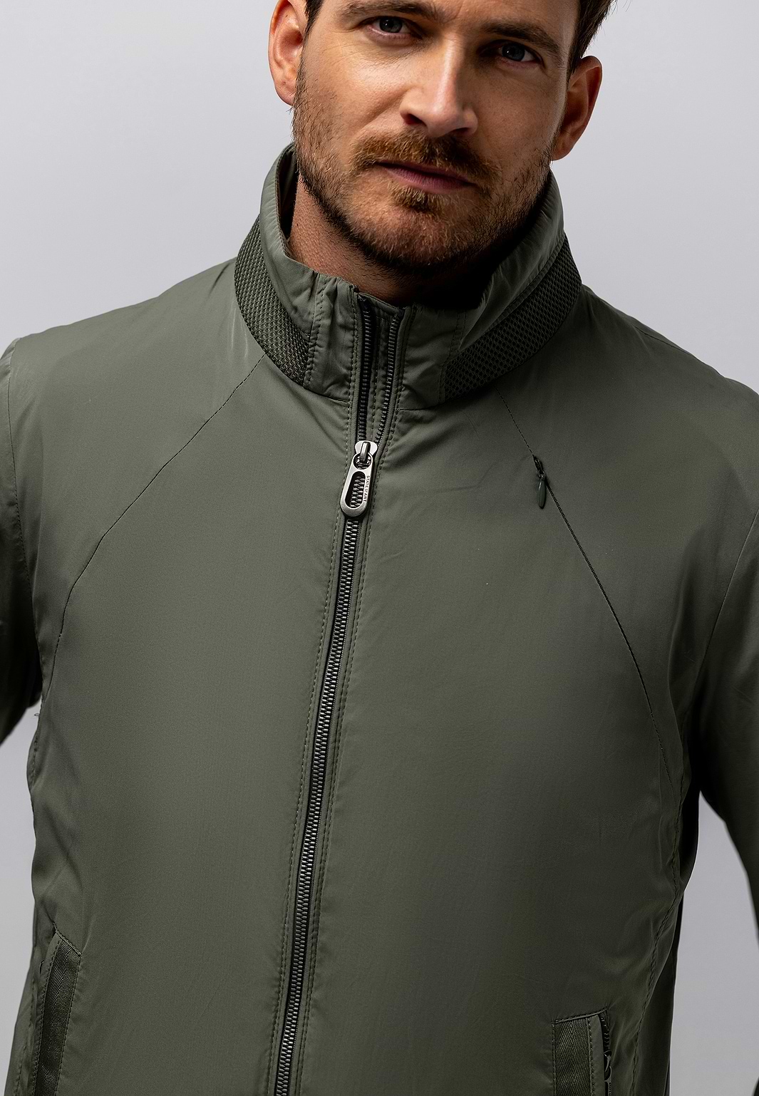 Lichtgewicht-jas-met-steekzakken