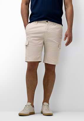 Cargoshort-met-klepzakken