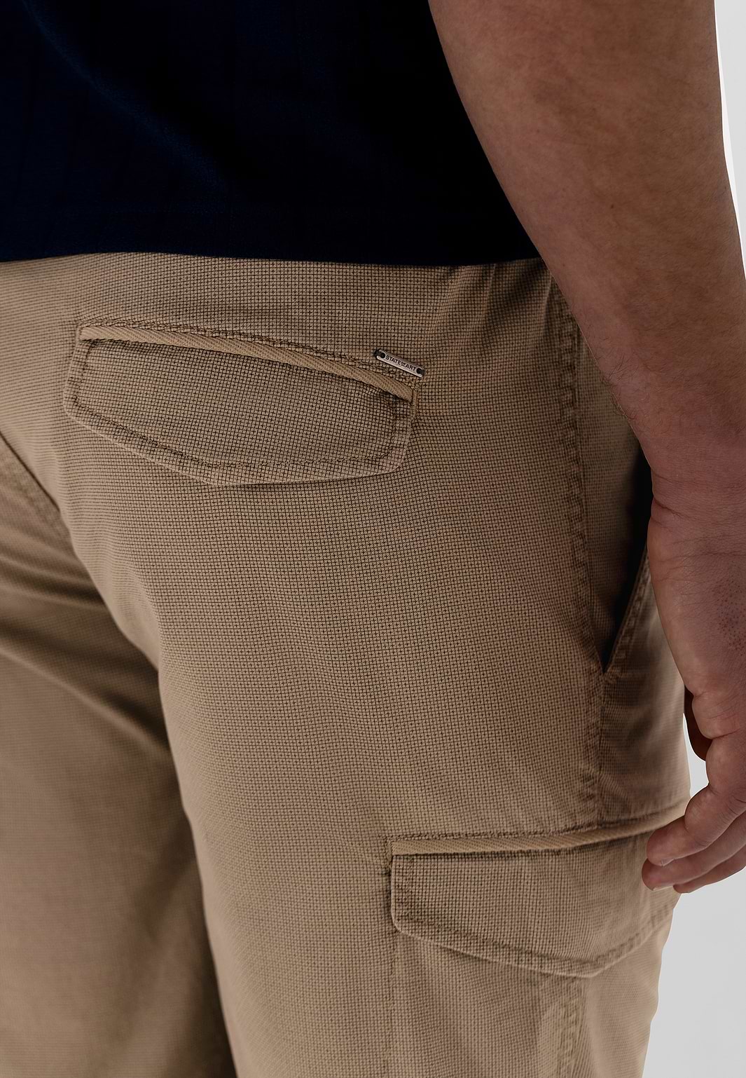Cargoshort-met-klepzakken