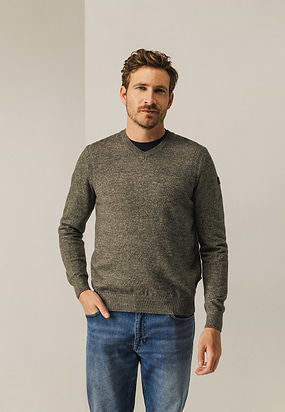 Gemêleerde-trui-met-ribdetails