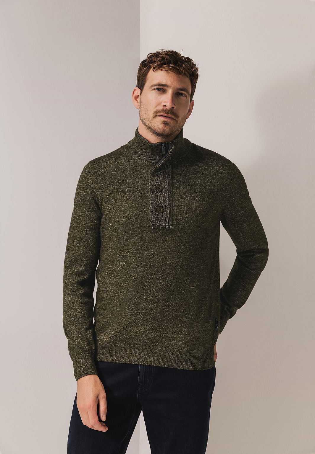 Pull-chiné-avec-fermeture-zippée-courte
