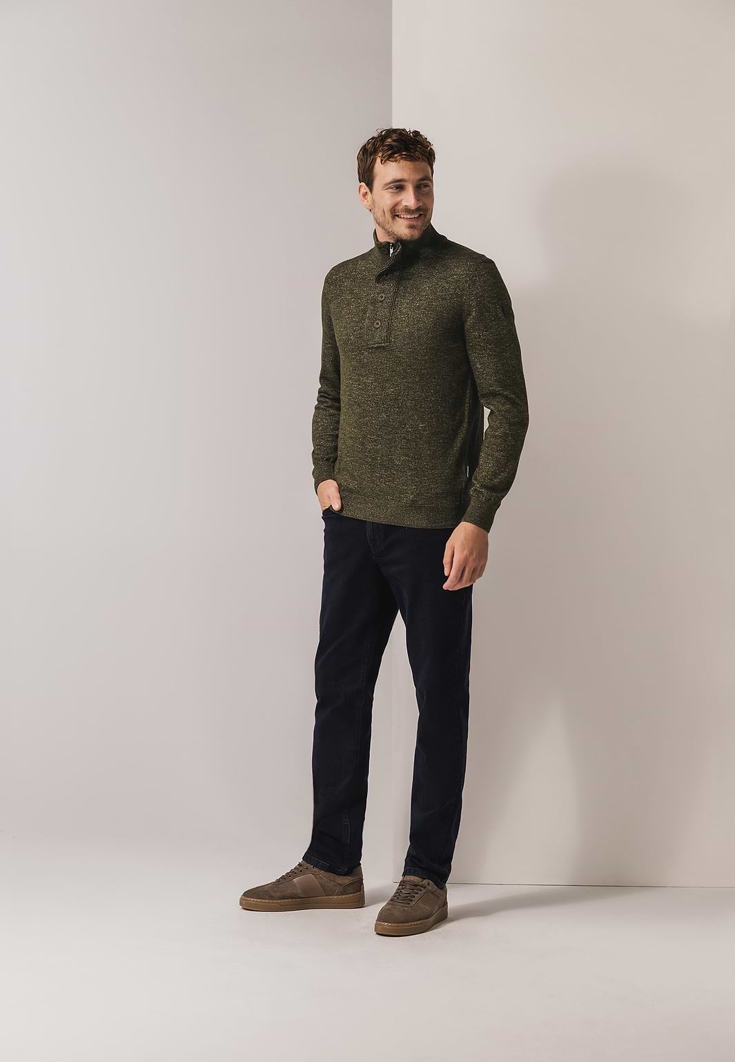 Pull-chiné-avec-fermeture-zippée-courte