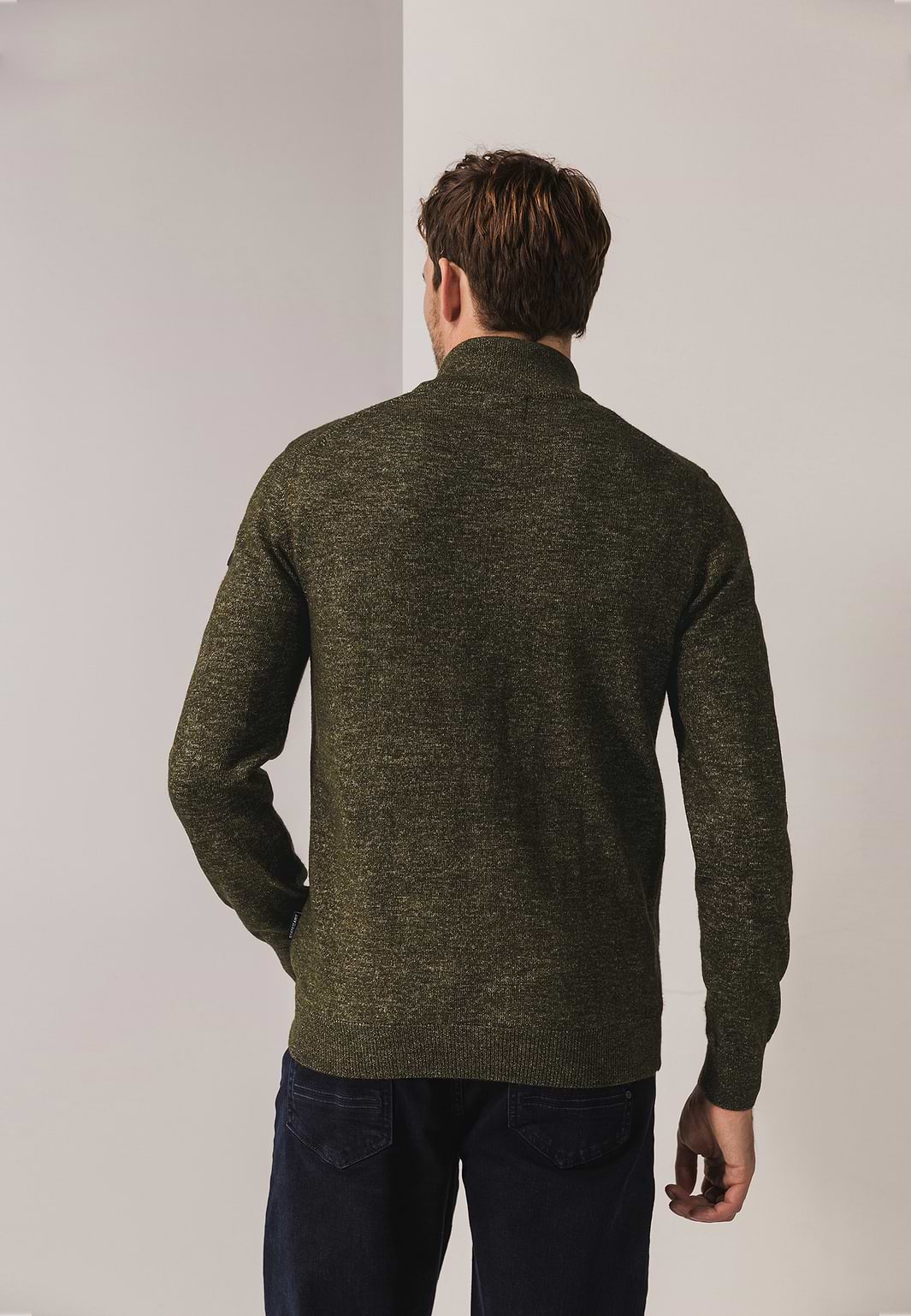 Pull-chiné-avec-fermeture-zippée-courte