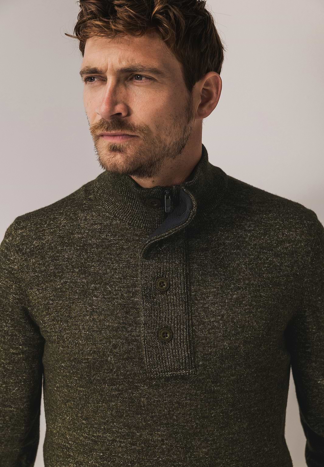 Pull-chiné-avec-fermeture-zippée-courte