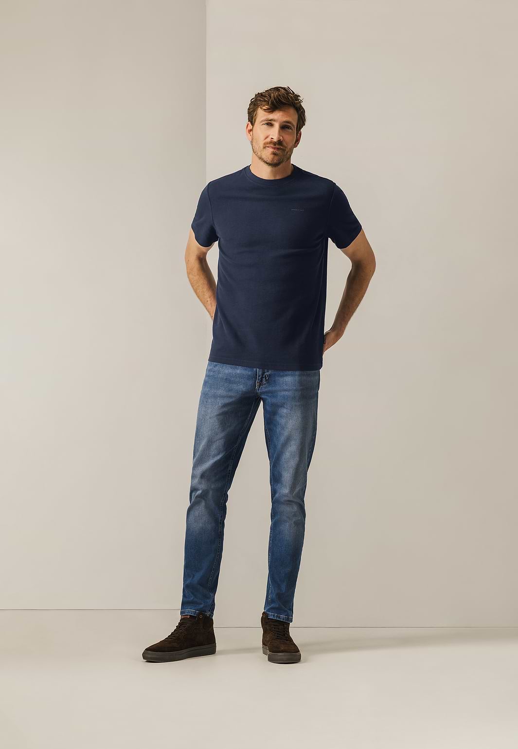 Ronde-hals-T-shirt-met-structuurpatroon