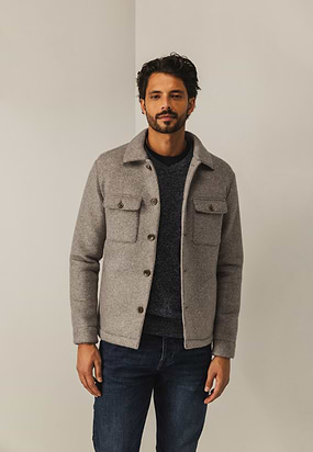 Jas-met-klep--en-steekzakken