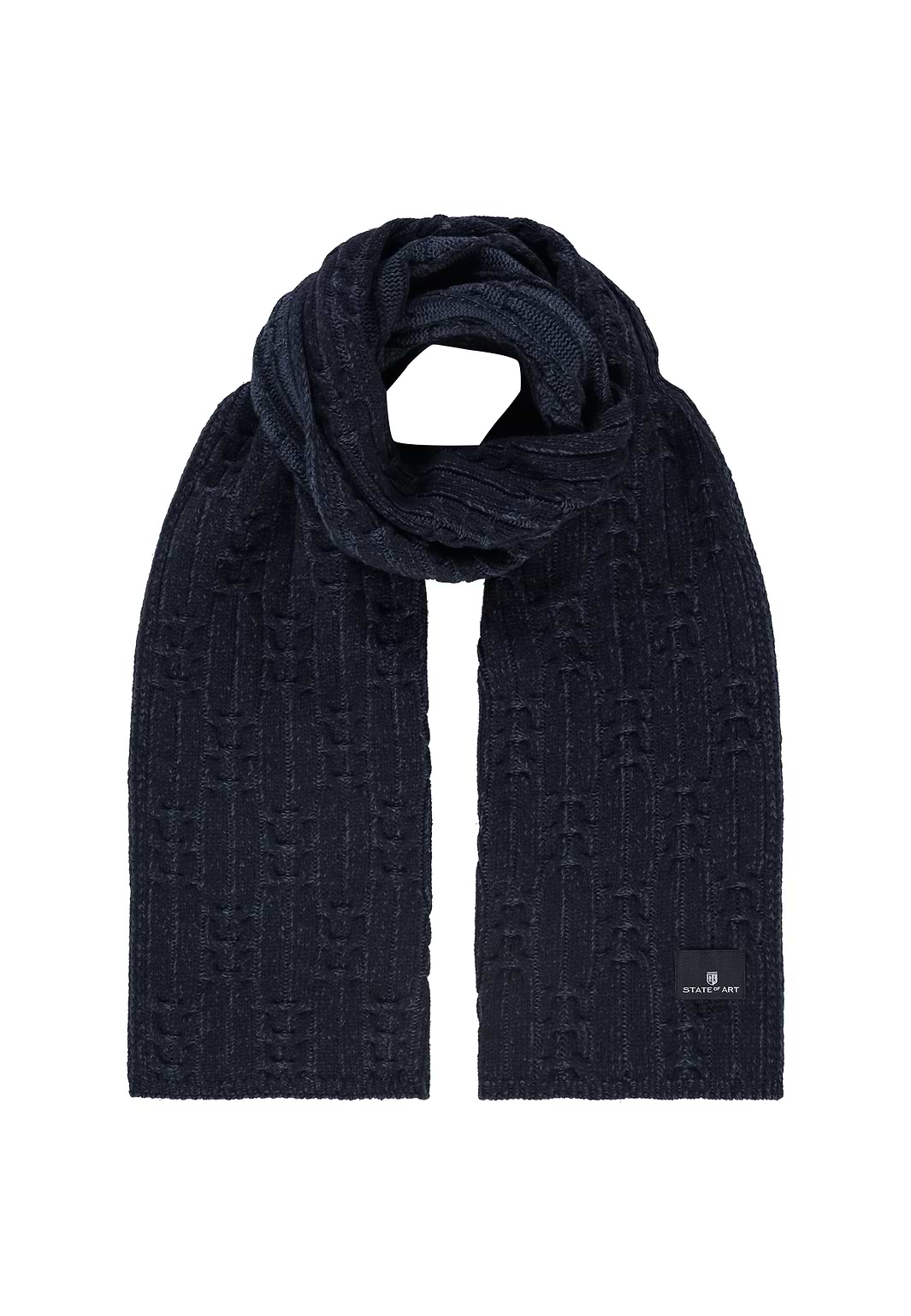 Gebreide-sjaal-met-kabelpatroon