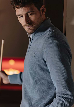 Trui-met-halve-rits-en-structuurpatroon