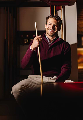 Trui-met-halve-rits-en-nylon-details