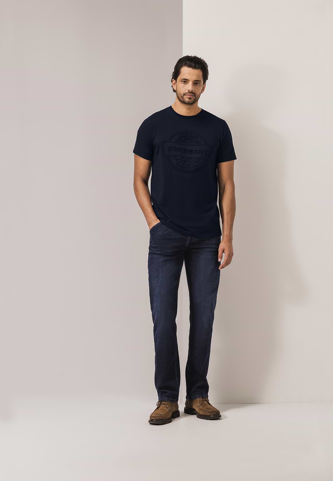 LE-MANS-CLASSIC-T-shirt-met-reliëf-artwork