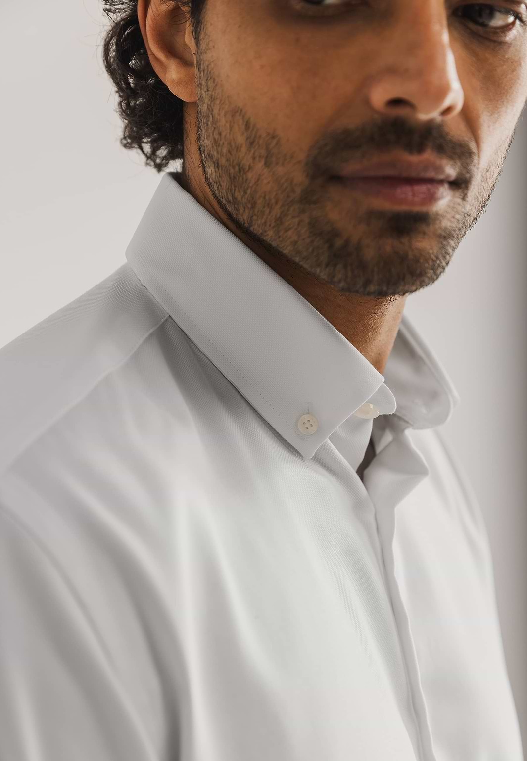 ESSENTIALS-oxford-overhemd