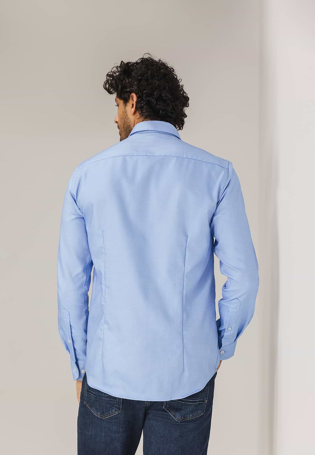 ESSENTIALS-oxford-overhemd