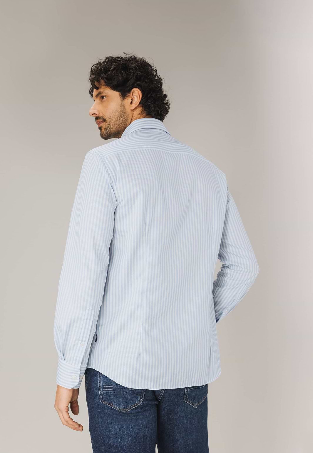 Chemise-ESSENTIALS-à-rayures