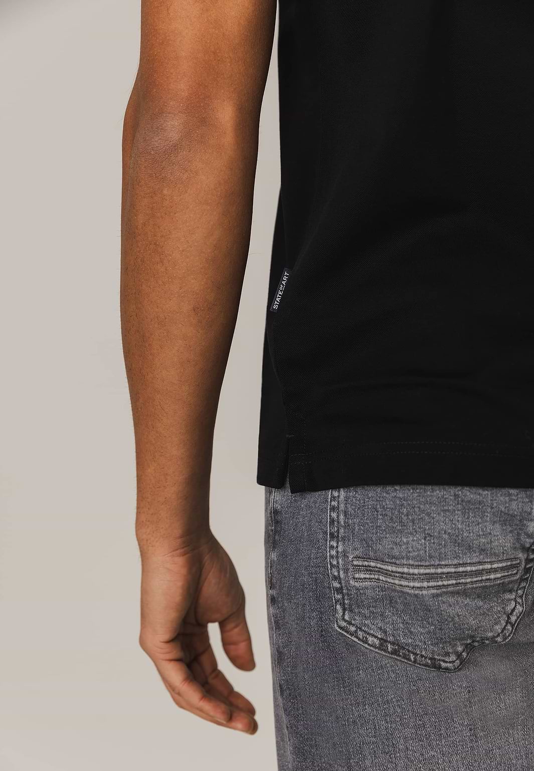 ESSENTIALS-polo-van-gemerceriseerd-katoen