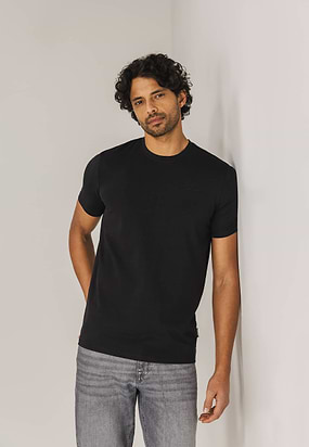 ESSENTIALS-T-shirt-met-ronde-hals